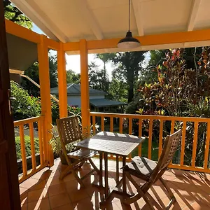 Guest house Les Cycas, Saint-Claude
